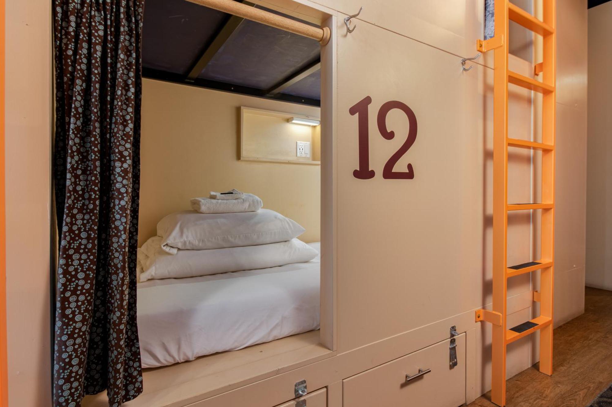 The Bunkhouse Pansiyon Minturn Dış mekan fotoğraf