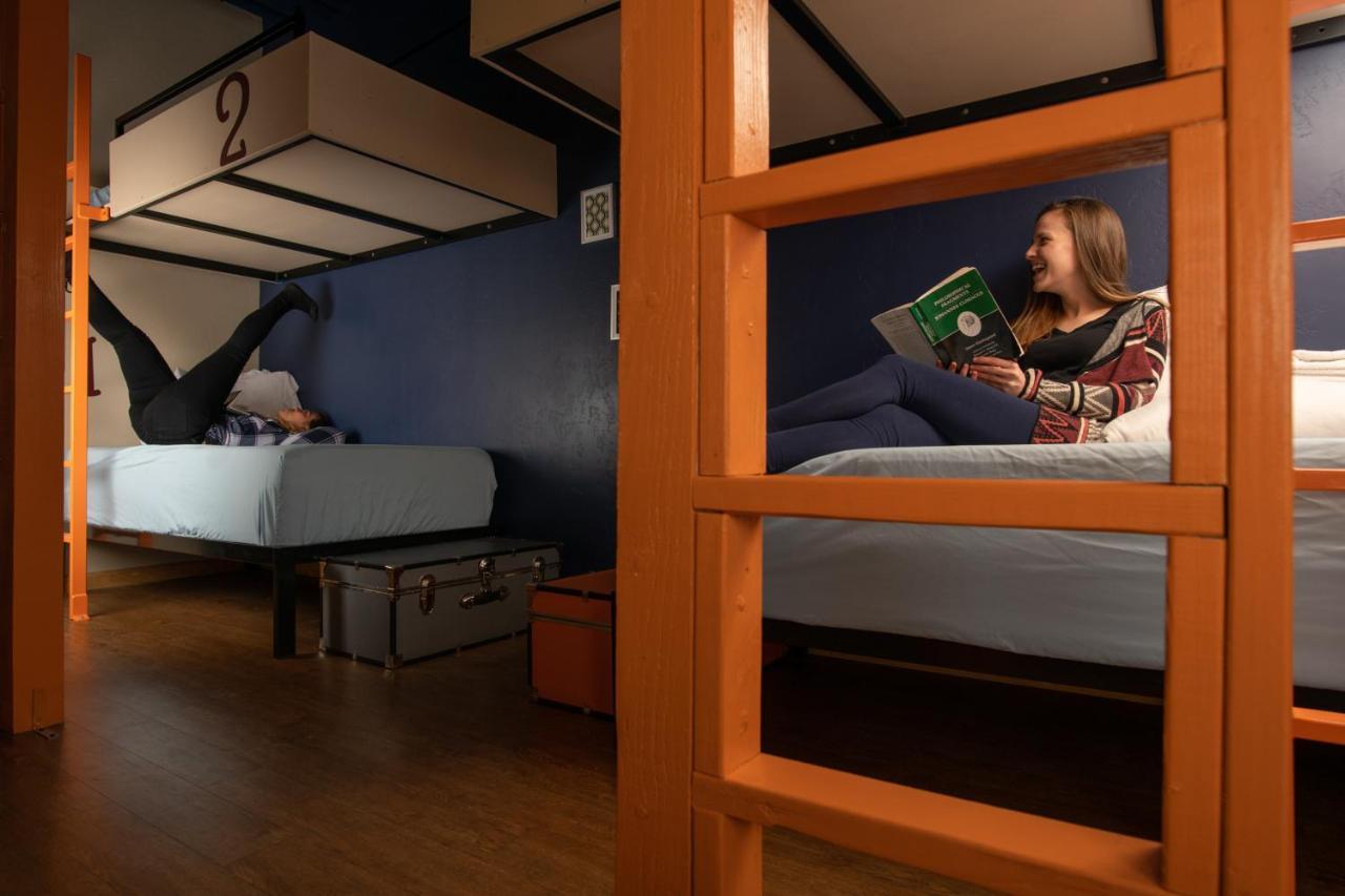 The Bunkhouse Pansiyon Minturn Dış mekan fotoğraf